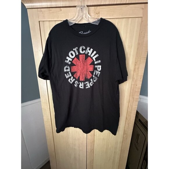 Red Hot Chili Peppers - T Shirt with Bright Red Asterisk Logo - Size XL - Black - Picture 1 of 4